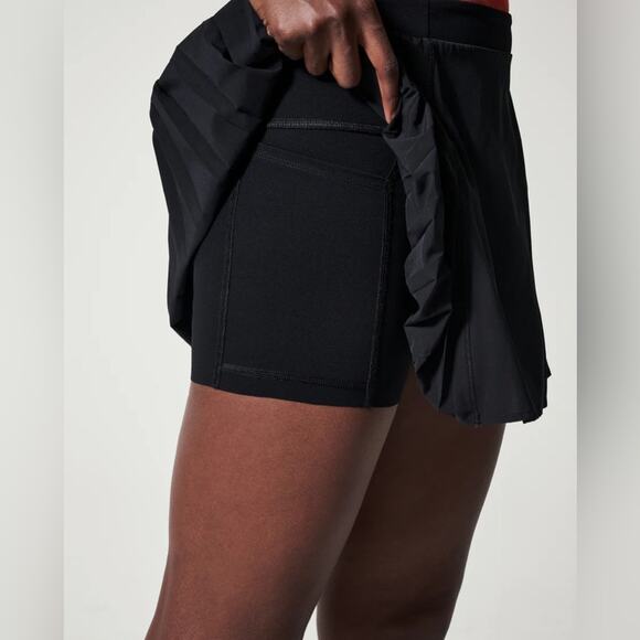 SPANX: THE GET MOVING PLEATED SKORT, 14" - VERY BLACK - Picture 4 of 15